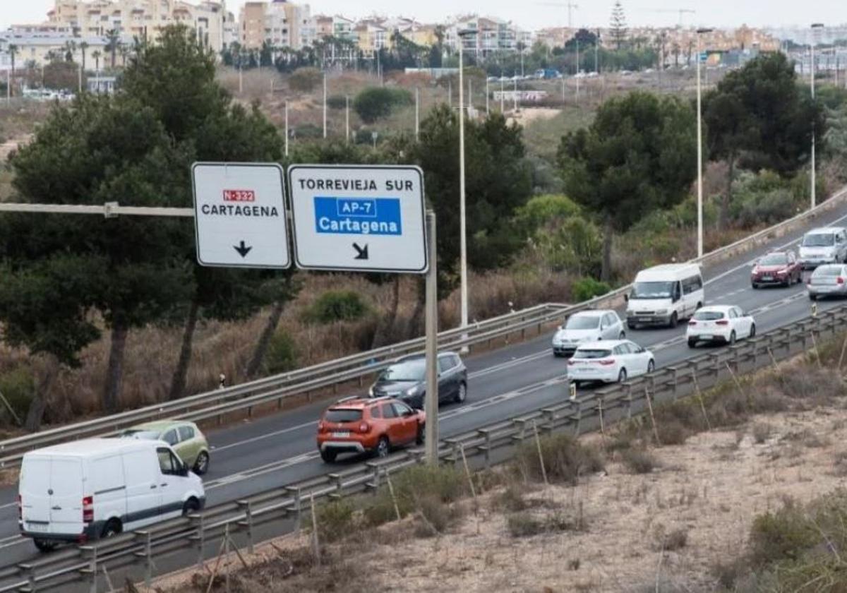 Retenciones en la N-332, a su paso por Torrevieja.