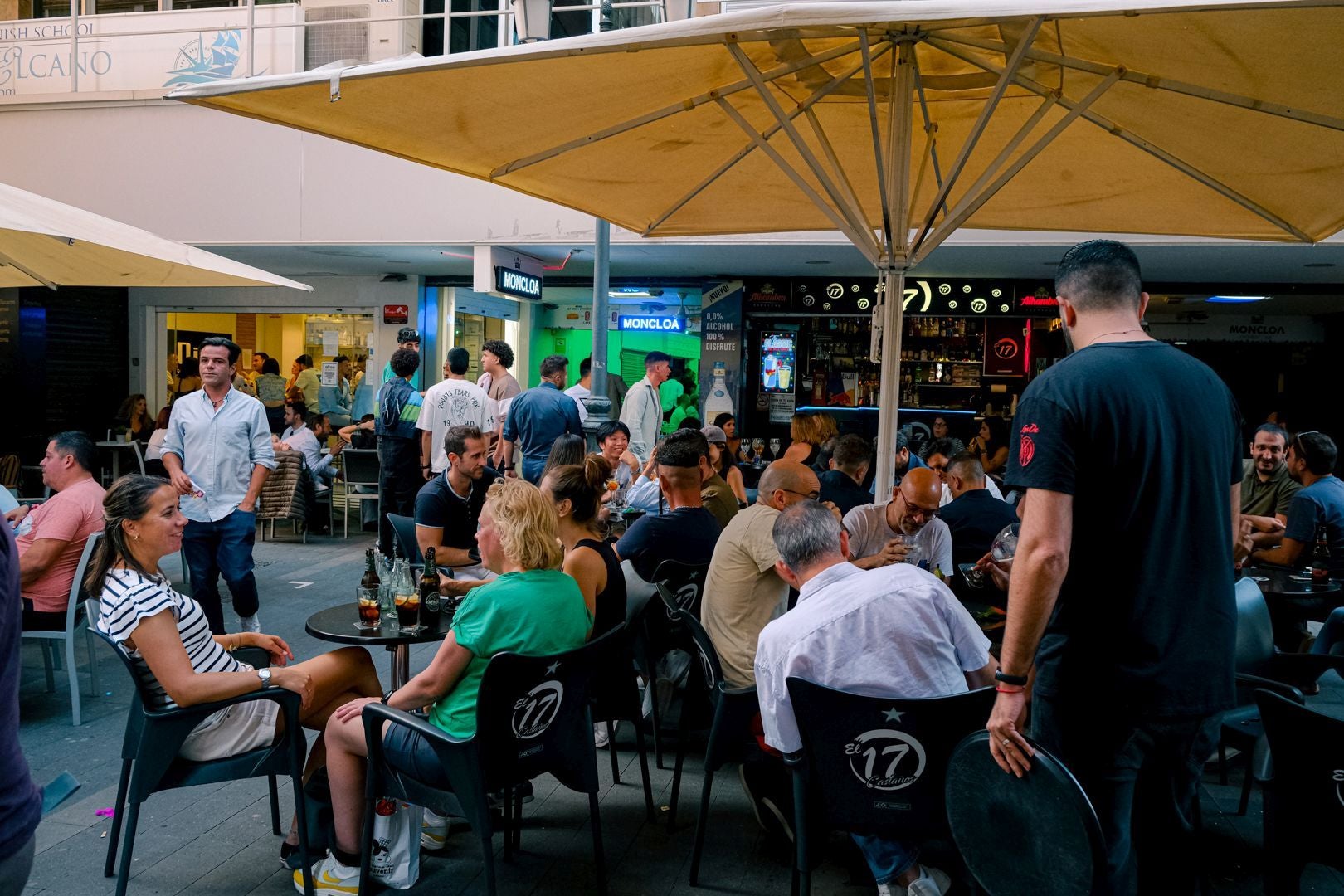 Una terraza en Castaños.