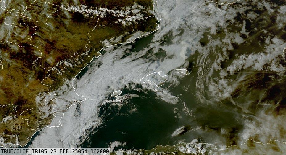 Imagen de satélite con las nubes cubriendo la provincia.