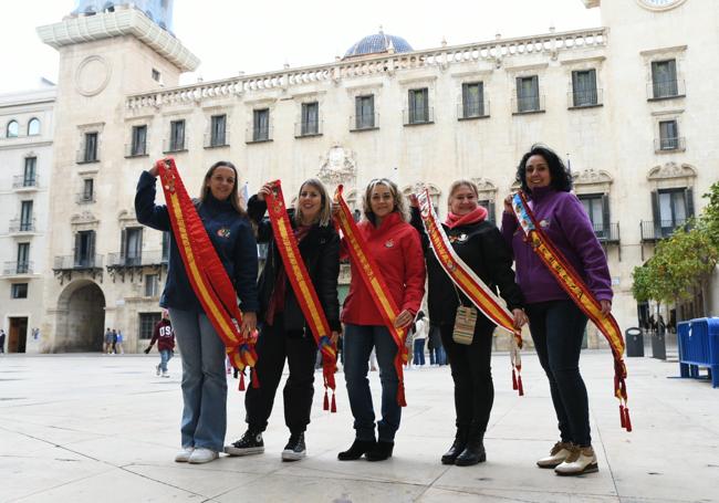 Gema Román, Inma Berna, Silvia Silvestre, Ana Belén Balibrea and Ruth Tejón, the veterans.