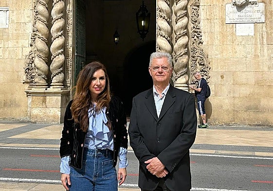 Los concejales síndicos, Ana Poquet y Julio Calero.
