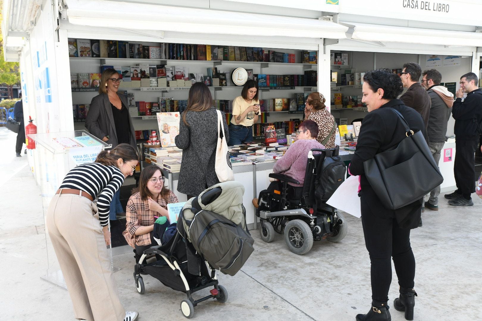 Pistoletazo de salida a la Feria del Libro de Alicante