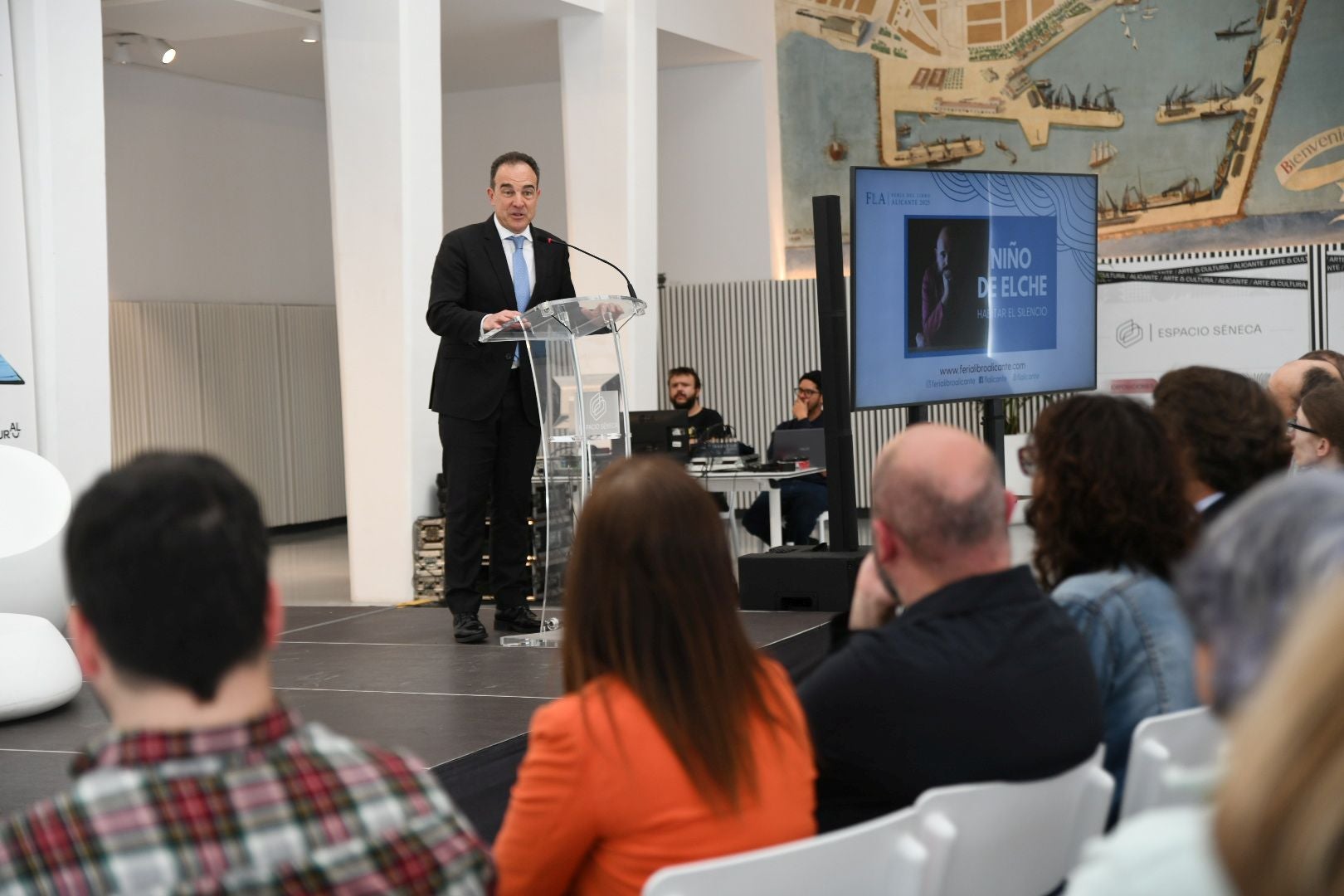 Pistoletazo de salida a la Feria del Libro de Alicante