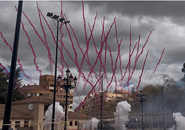 Mascletà de las Hogueras de Alicante en Albacete.
