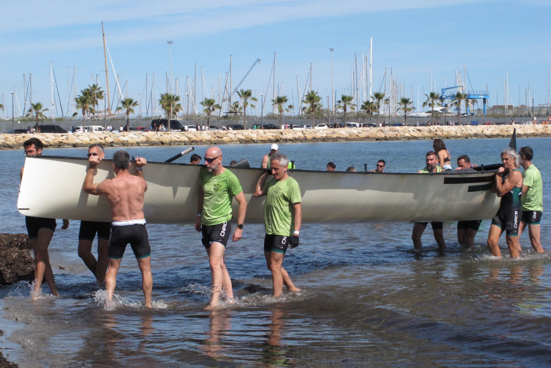 Dénia celebra la novena regata de la Liga Suma de remo de banco fijo