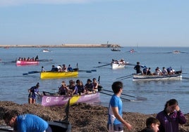 Dénia celebra la novena regata de la Liga Suma de remo de banco fijo