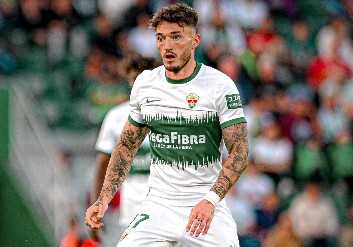 Josan: «Voy teniendo una edad, pero soy feliz en el Elche»