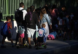 Las familias deben tener la información a su alcance en la lengua oficial de su elección.