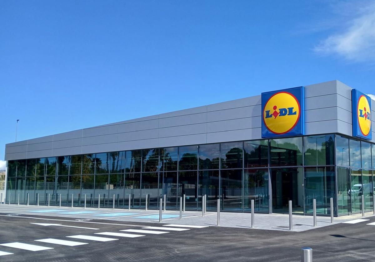 Lidl abre su nueva tienda en Novelda tras una inversión de 4,5 millones de euros