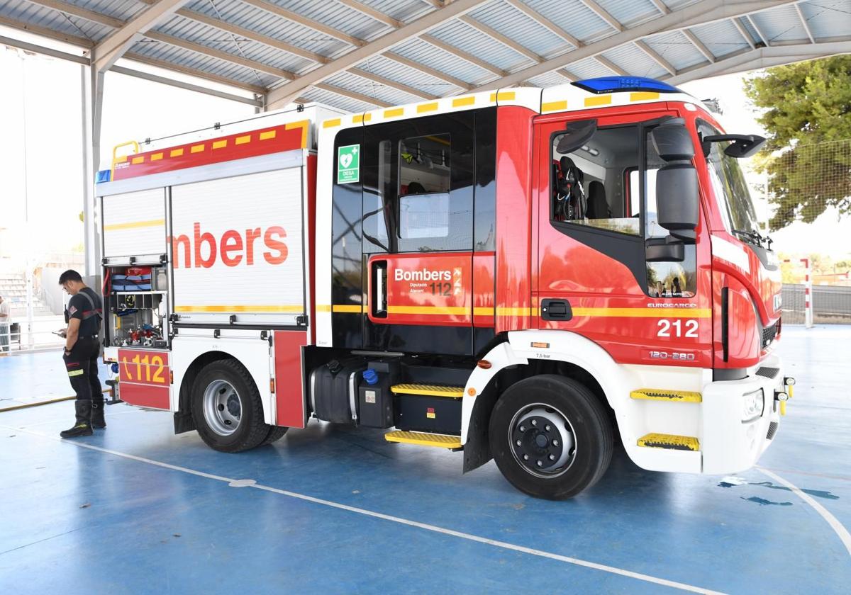 Camión de bomberos en Alicante.