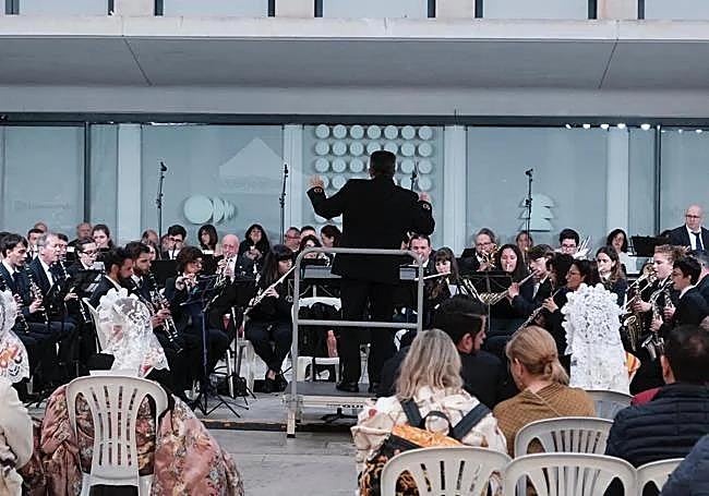 Concierto de la Societat Musical l'Harmonia d'Alacant.