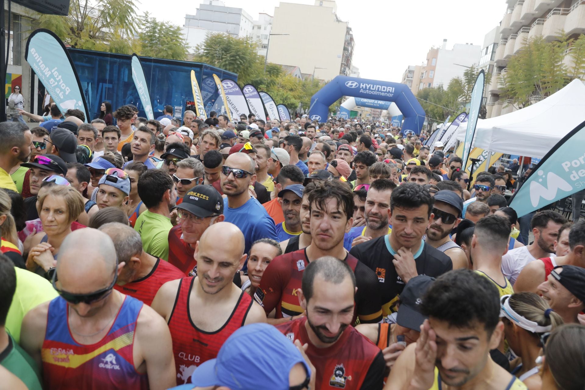 Búscate en las fotos de la Volta a Peu de Dénia