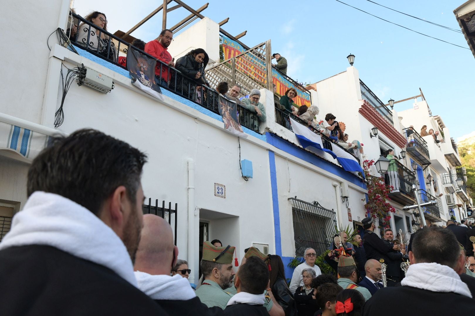 Alicante, a los pies de la procesión de Santa Cruz