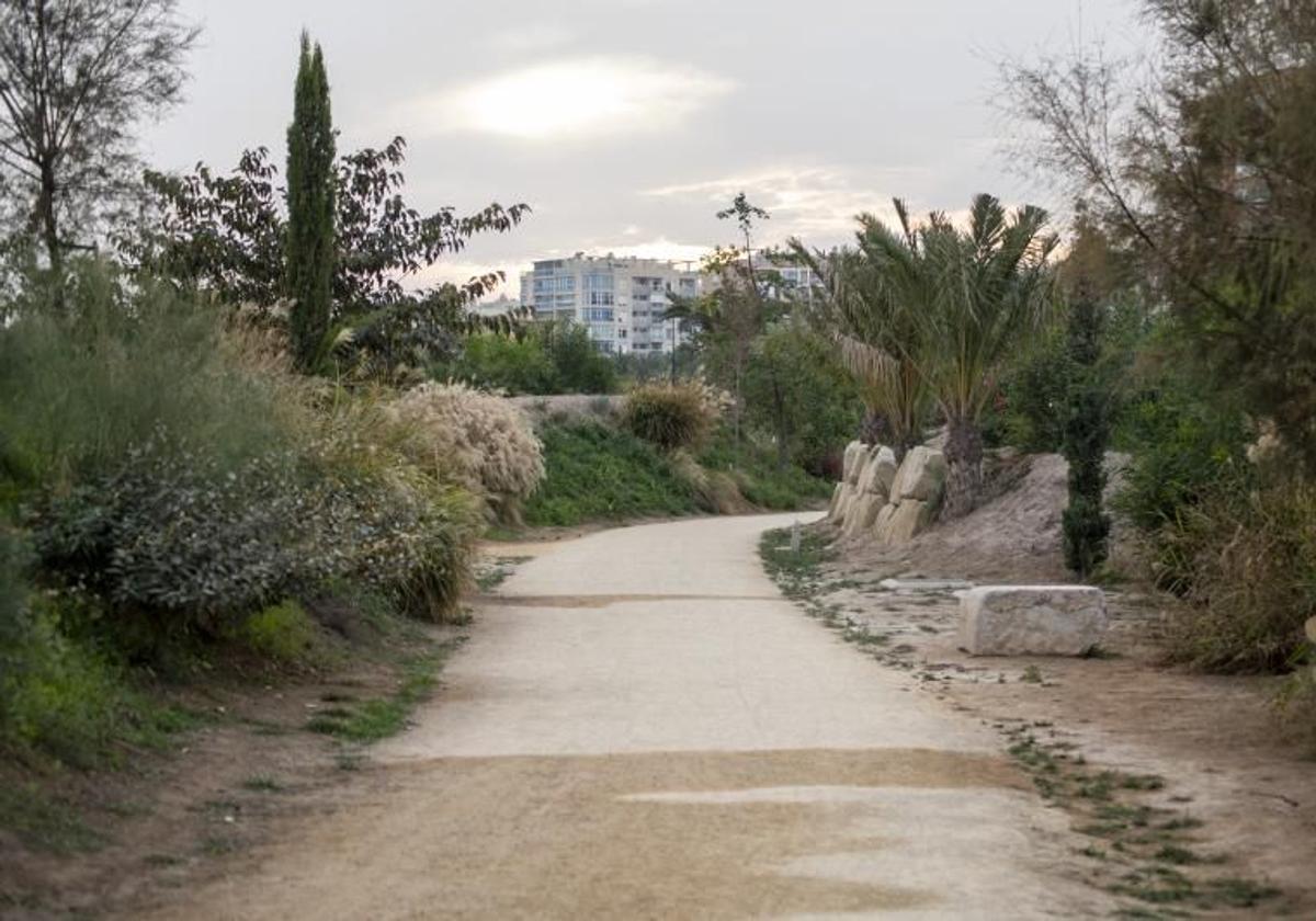 A walk through Parque del Mar, in South Alicante.