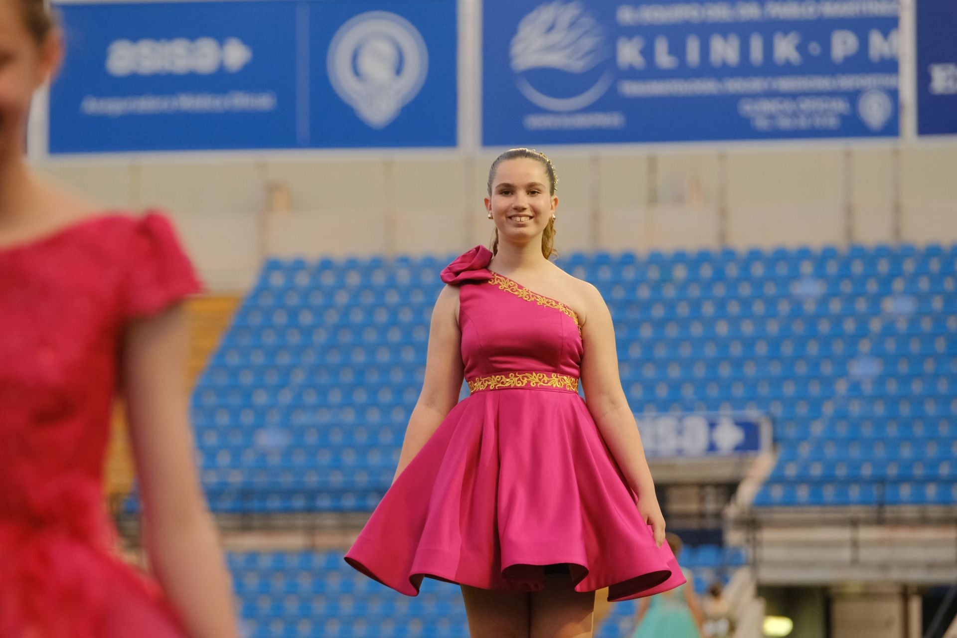 Las candidatas infantiles estrenan la pasarela en el Rico Pérez