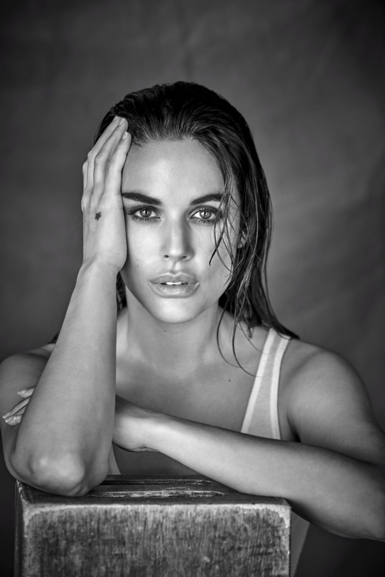 The actress Adriana Ugarte.