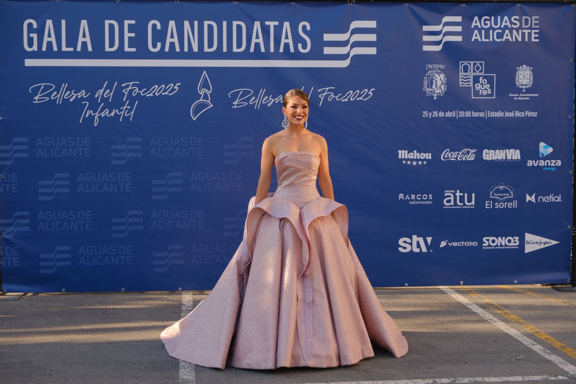 Estos son los vestidos en la gala de las candidatas a bellea del foc