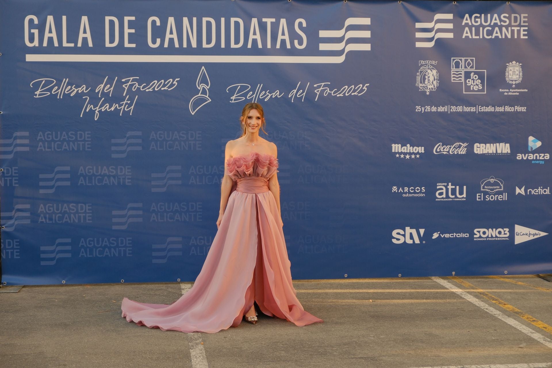 Estos son los vestidos en la gala de las candidatas a bellea del foc