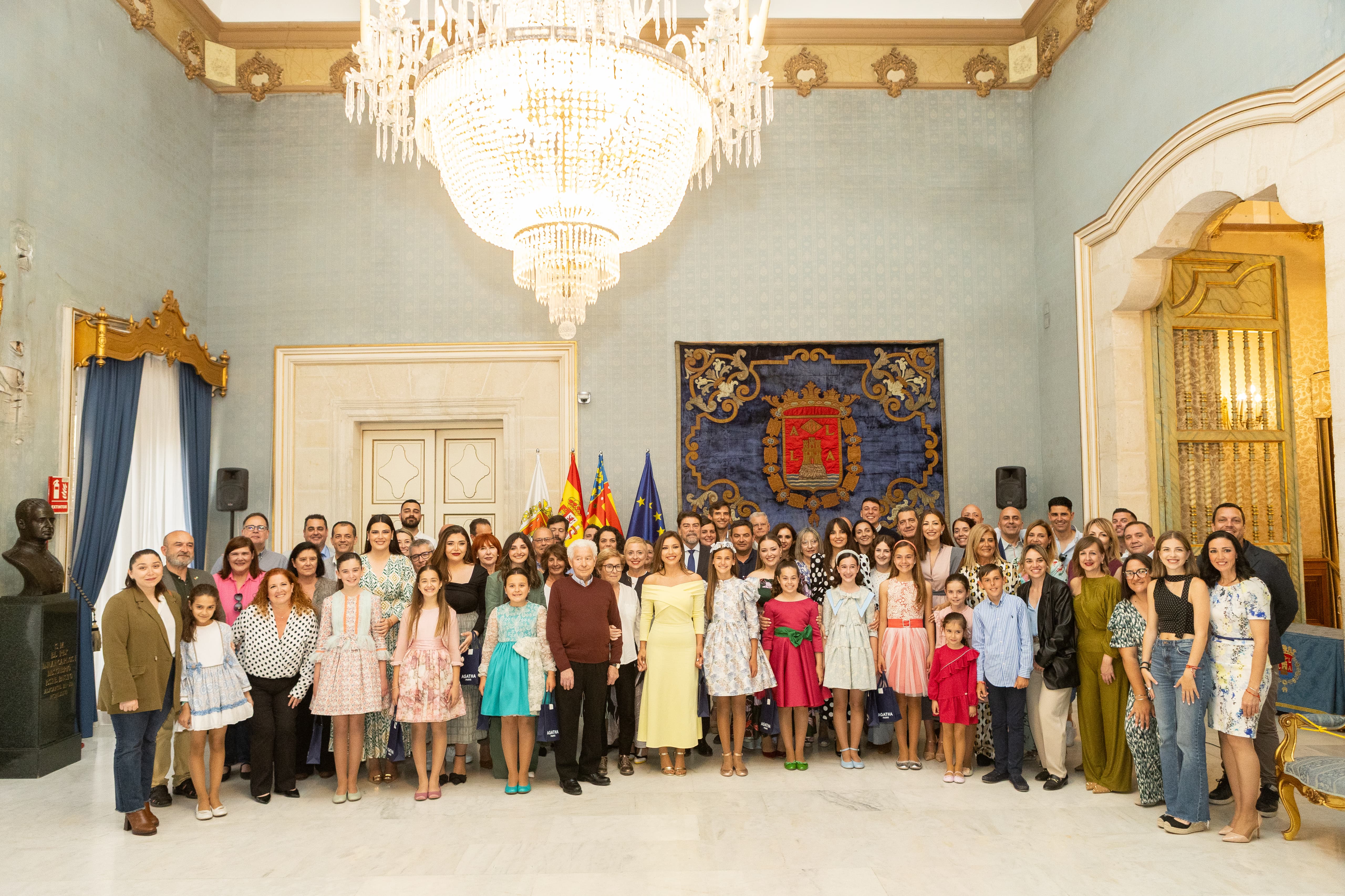 Alicante despide a las Belleas y Damas del Foc 2024