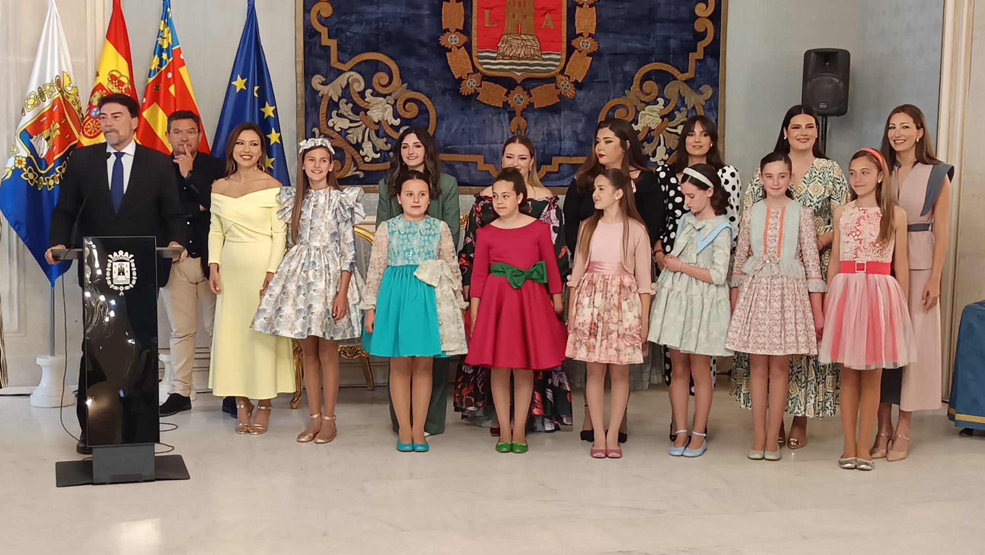 Alicante despide a las Belleas y Damas del Foc 2024