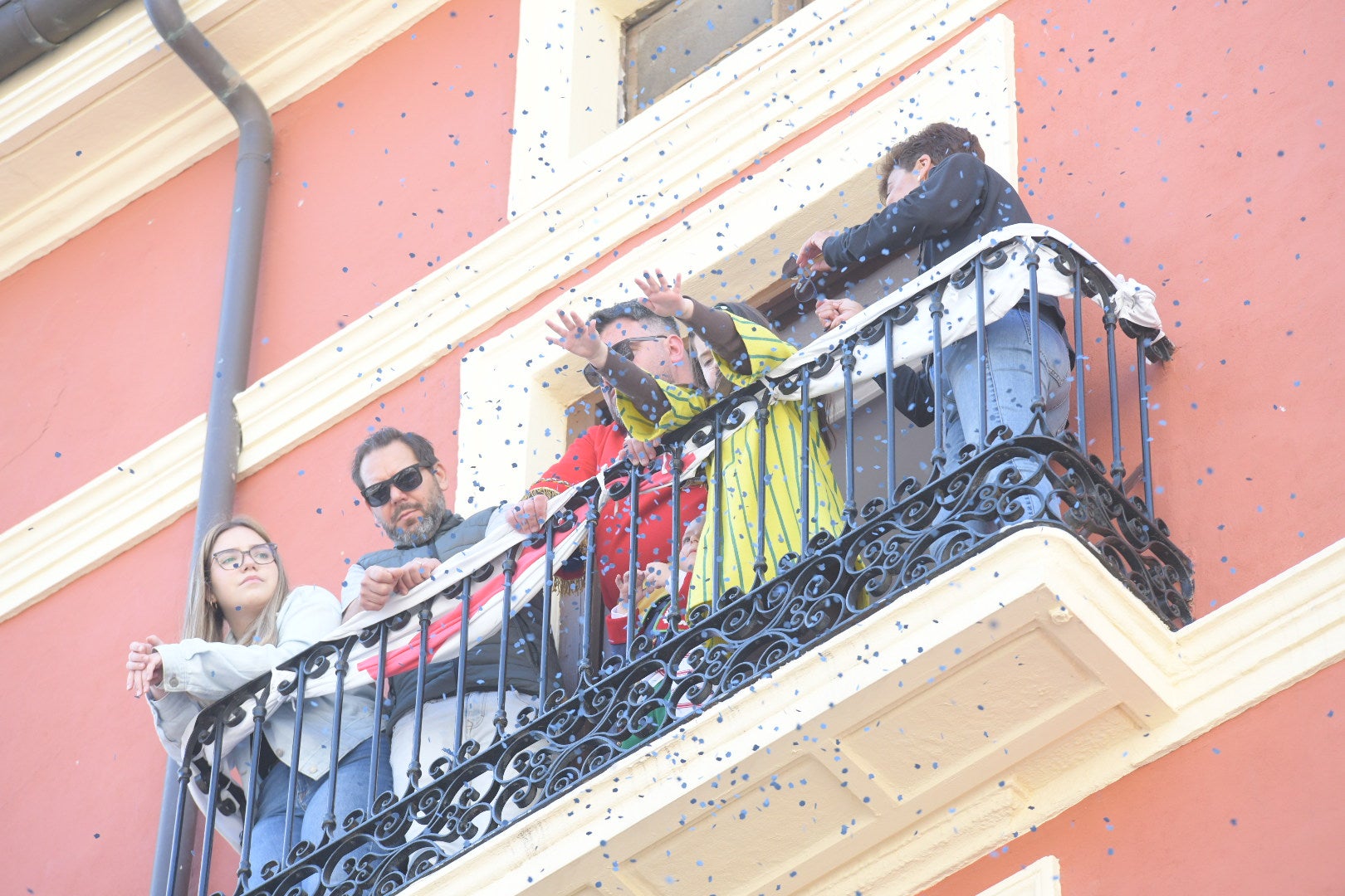 La Entrà de Moros y Cristianos de Alcoi arranca con la capitanía de los aragoneses