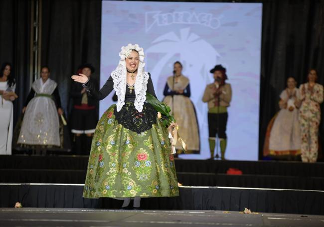 Mireya Gaitán Navarro, dama d'honor de la bellea del foc.