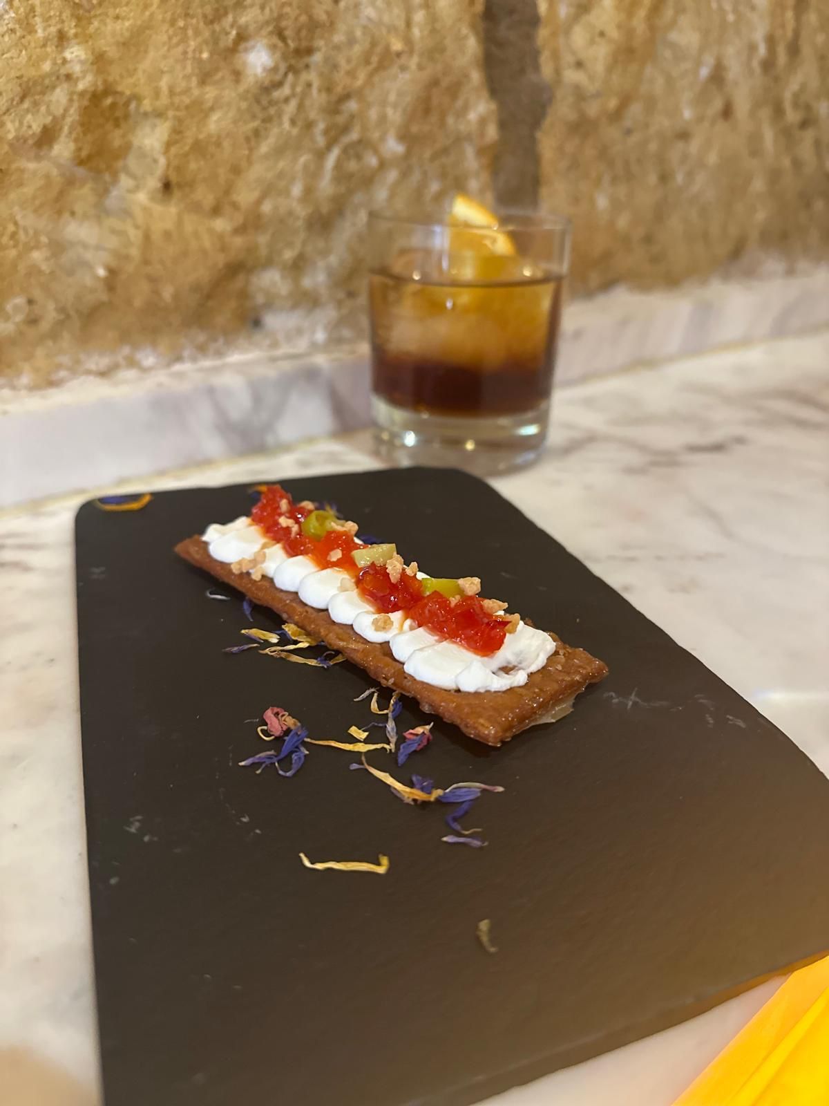 Imagen secundaria 2 - Estas son las mejores Tapas de Alicante 2025