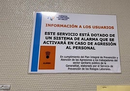 Cartel del Integral de Prevención y Atención de las Agresiones a los trabajadores del sector sanitario de la Generalitat.