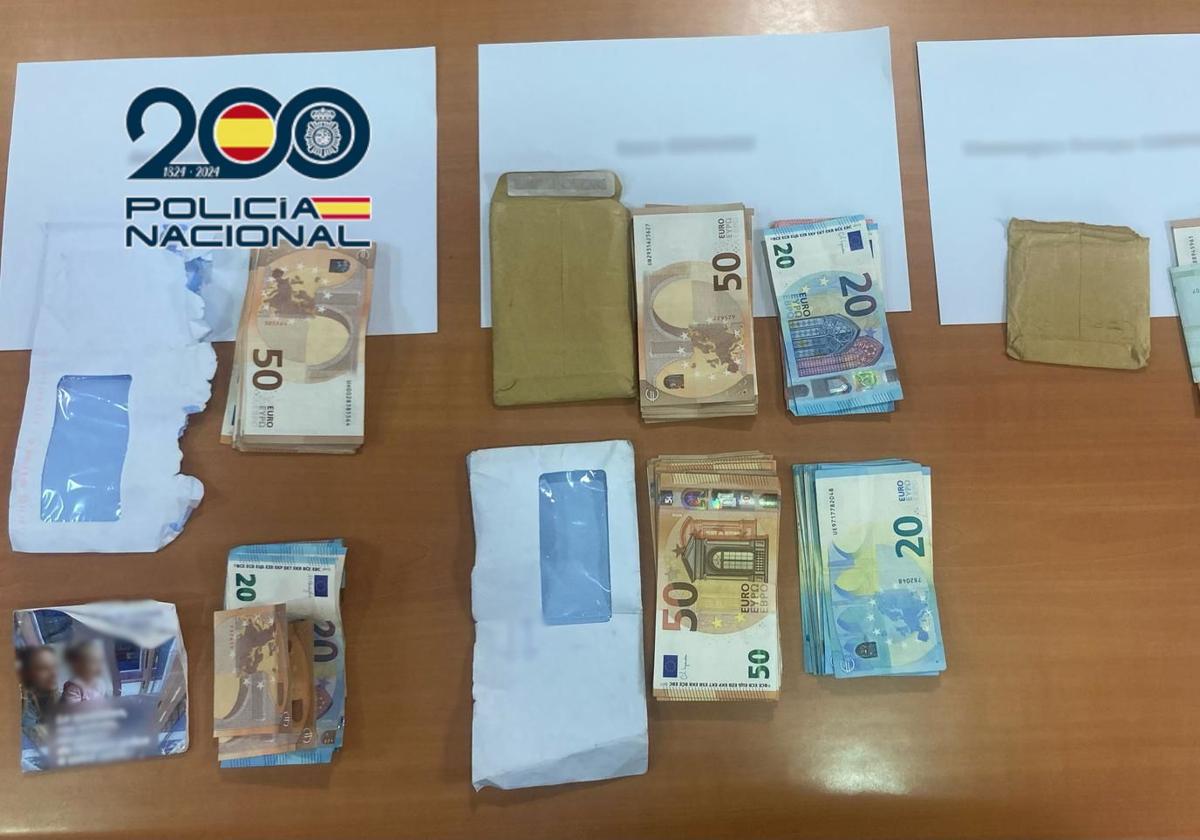 Dinero requisado por la Policía Nacional.