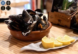 Unos mejillones hechos al momento en El Palmito.