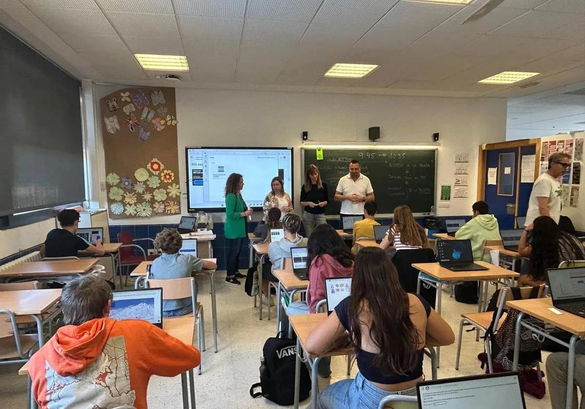 Los colegios de Alicante acogen a más de 2.800 alumnos matriculados a mitad de curso
