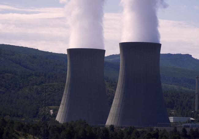 Nuclear power plant in the 'Zoom' programme.