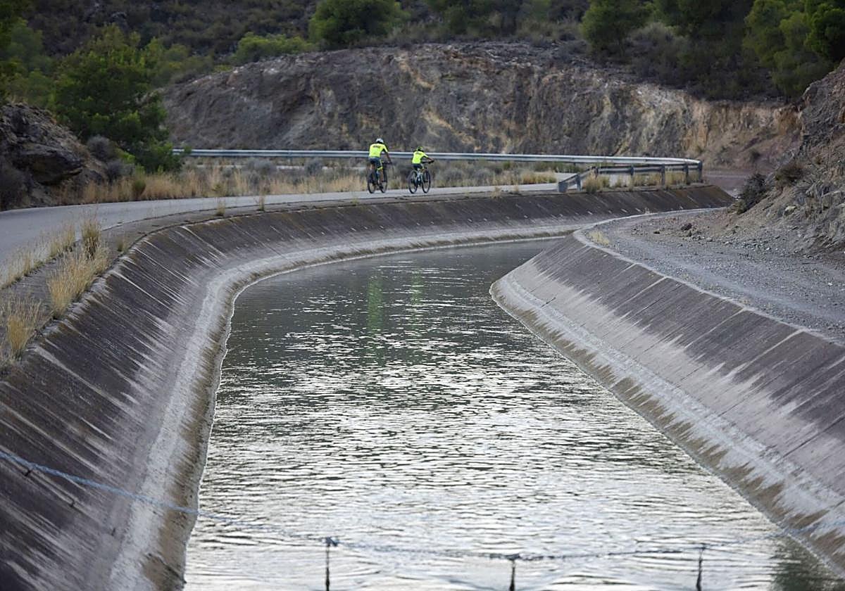 Canales del travase Tajo-Segura.