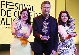 Adriana Ugarte, Julio Medem y Ana Fernández.