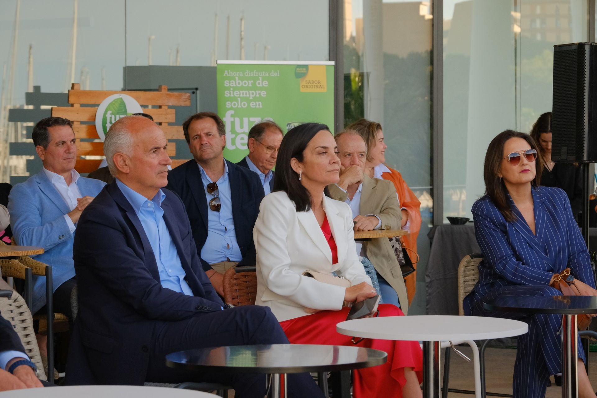 El encuentro de Josep Oliu (Banco Sabadell) con empresarios de Alicante, en imágenes