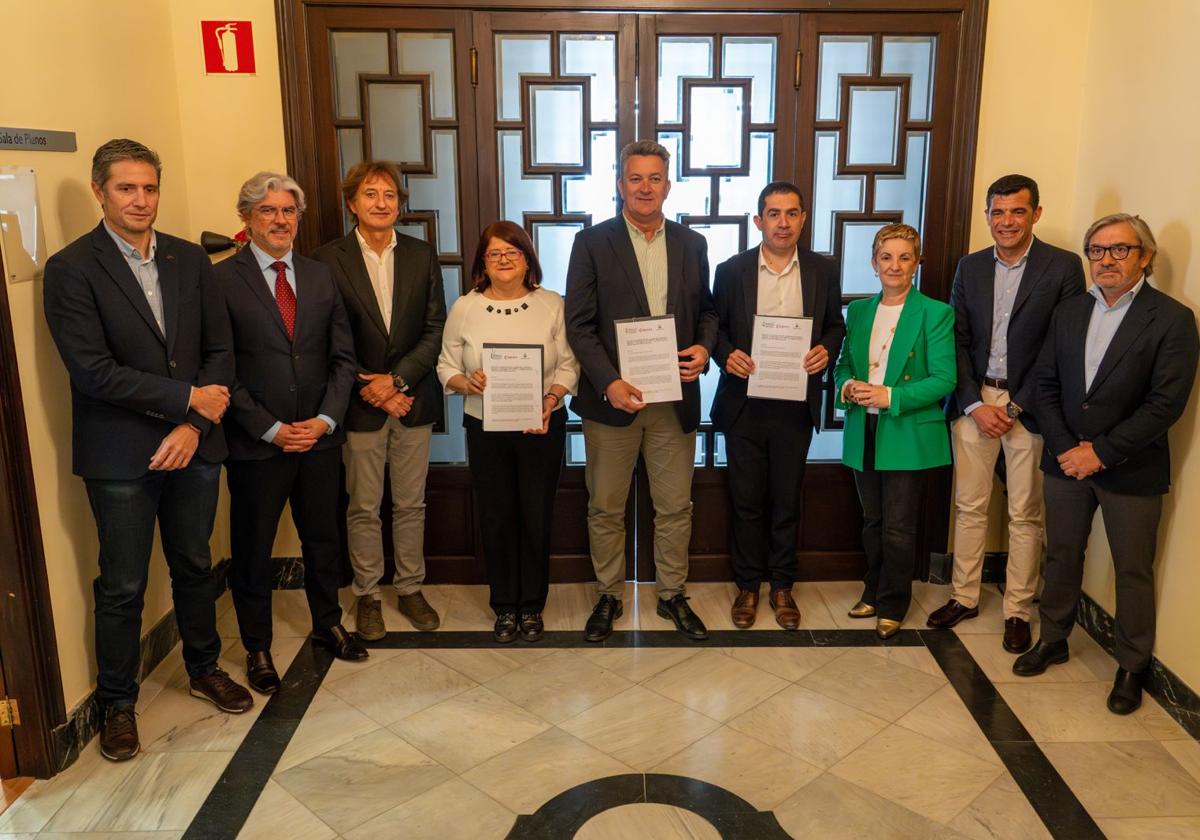 Event for the signing of the agreement that promotes the 'Alcoi Sud' project.