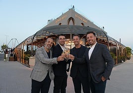 Los hermanos Del Barrio brindan antes del estreno de Béton Brut.