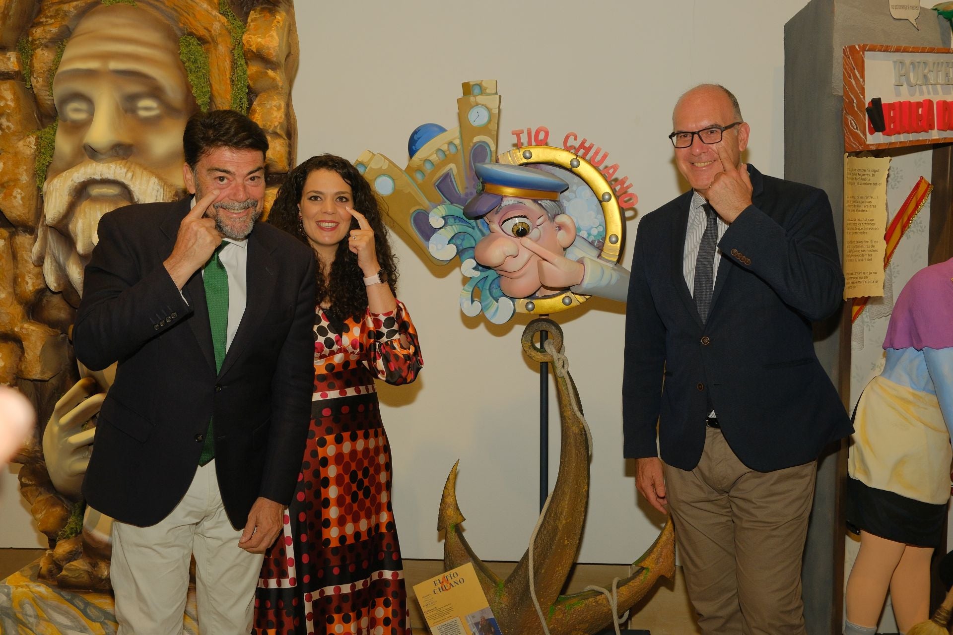 La inauguración y mascletà de la exposición del ninot, foto a foto