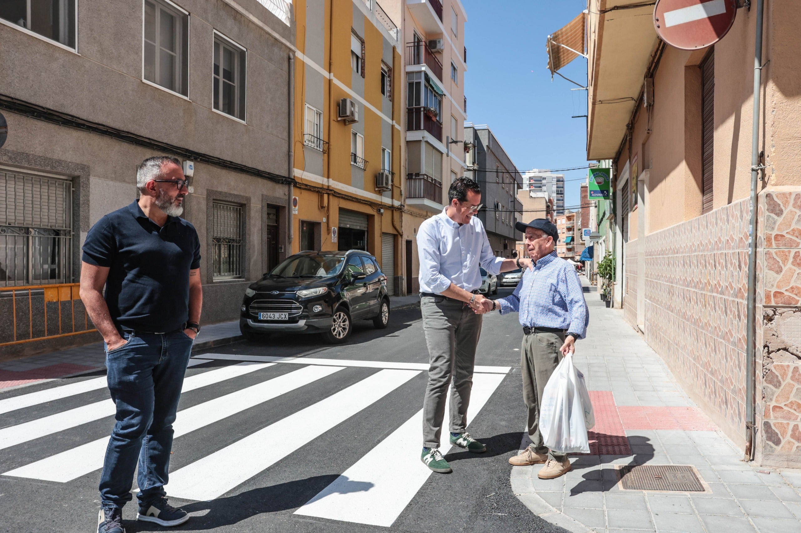 Visita al barrio del equipo de Gobierno.