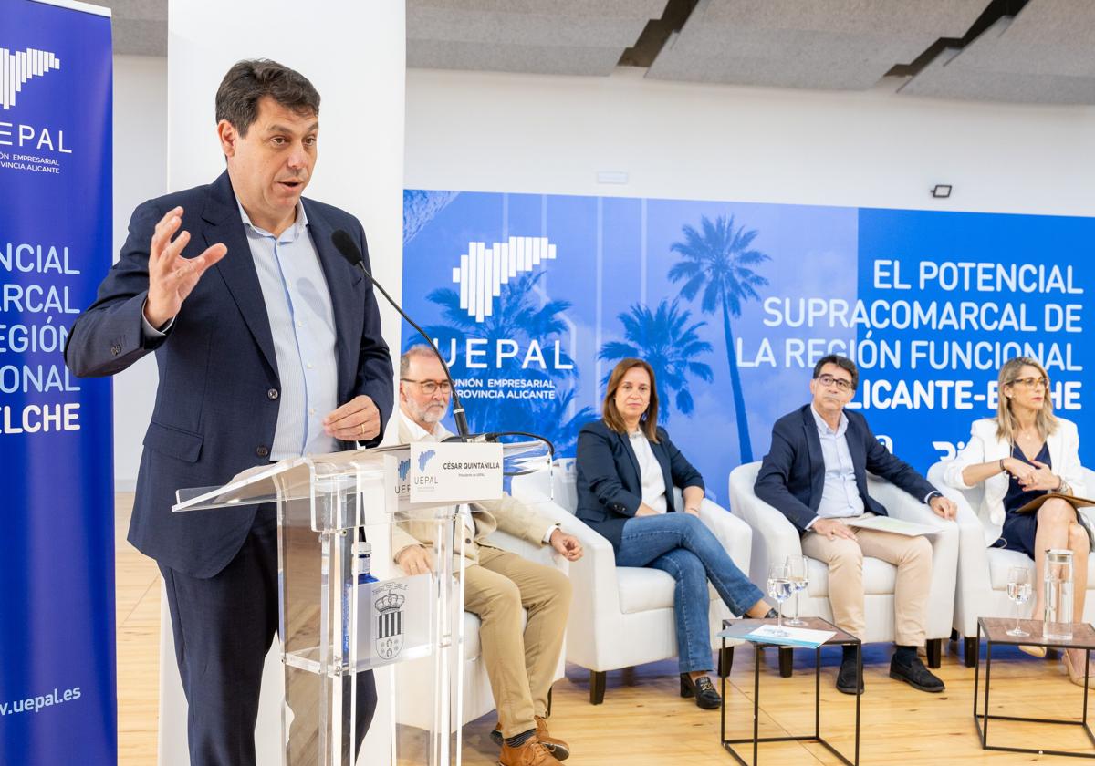 César Quintanilla during his speech.