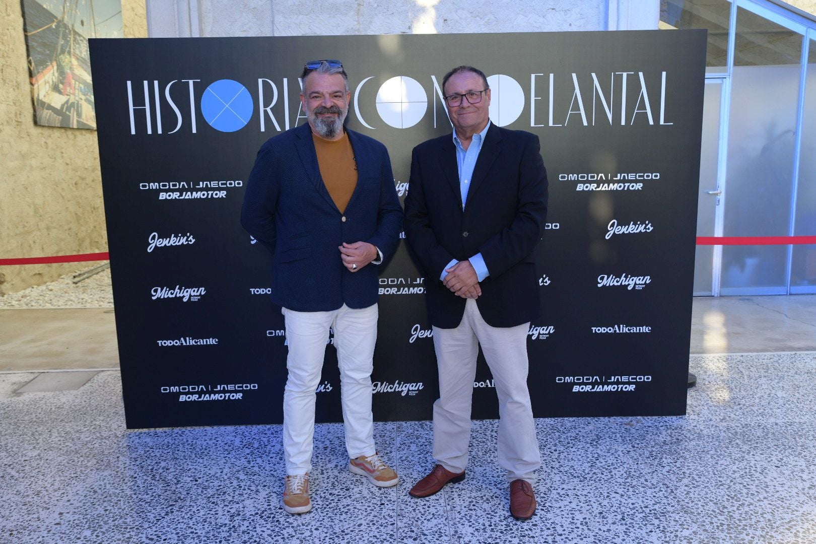 Búscate en el &#039;photocall&#039; de los premios &#039;Historias con delantal 2025&#039; de TodoAlicante