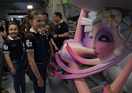 Una oda al agua en la hoguera oficial infantil de Alicante