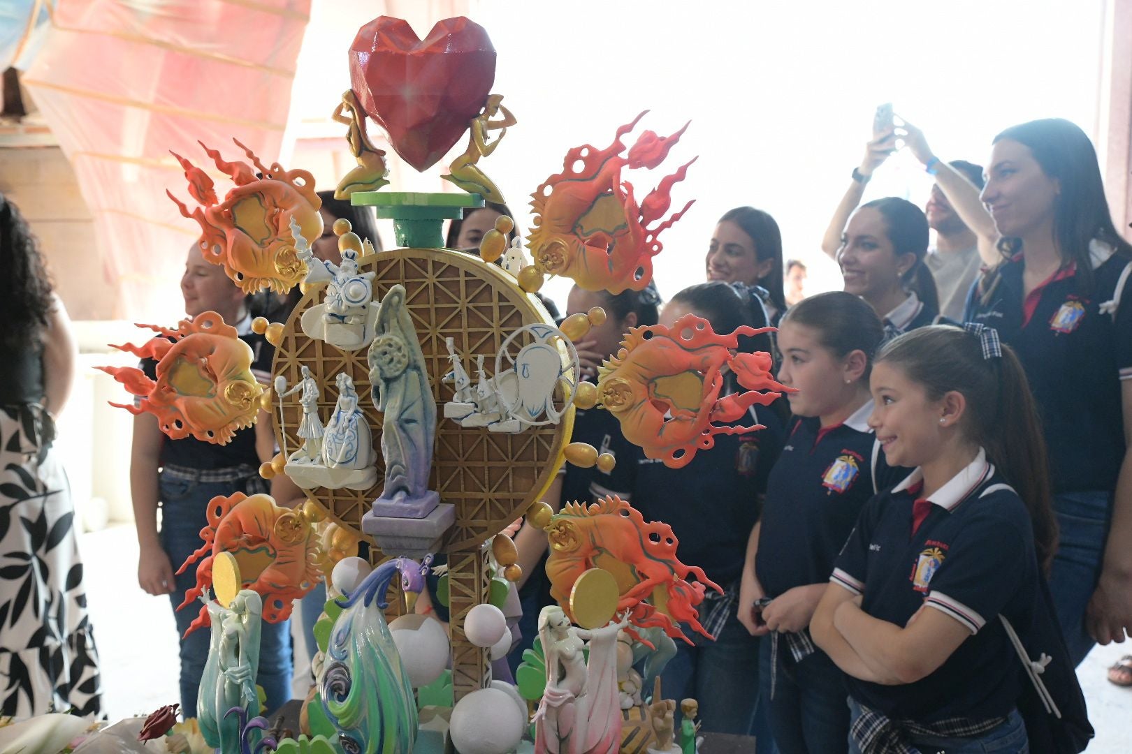 La hoguera oficial de Alicante tiene mucha &#039;Identidad&#039;
