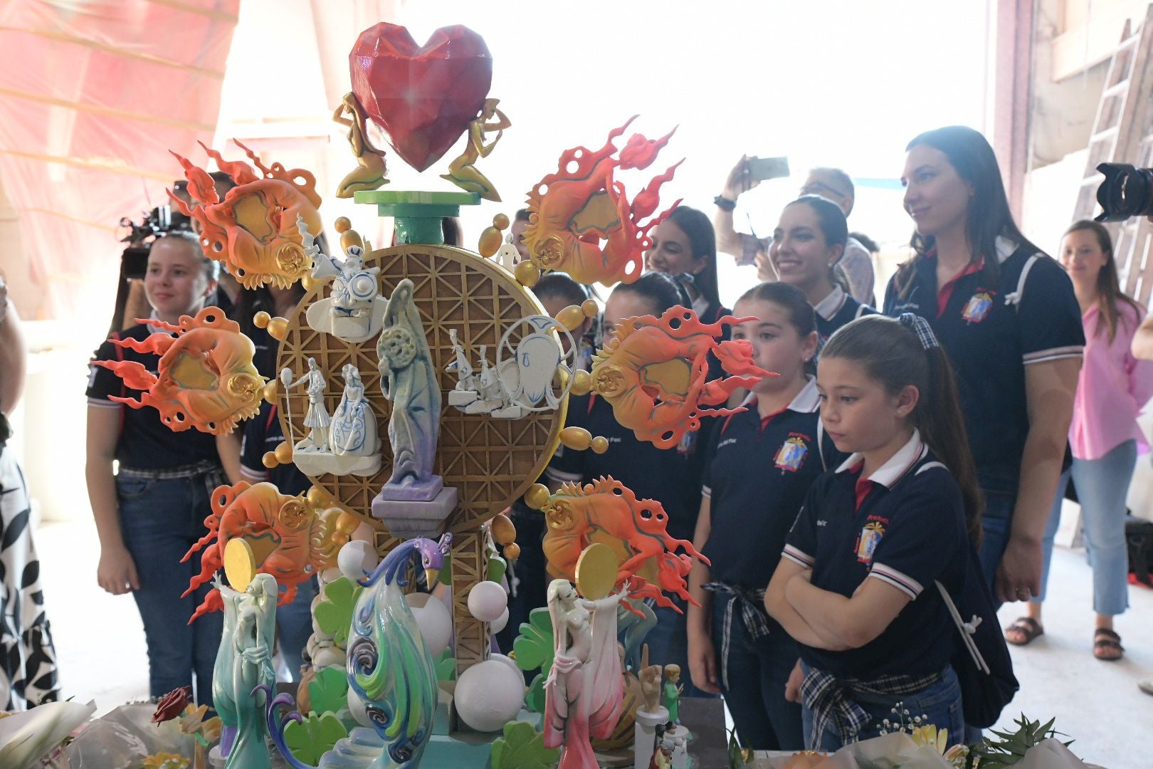 La hoguera oficial de Alicante tiene mucha &#039;Identidad&#039;