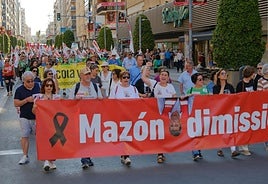Las imágenes de la manifestación contra Mazón en Alicante