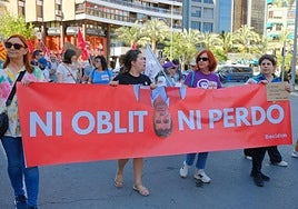 Imágenes de la manifestación contra Mazón en Alicante celebrada este jueves, 29 de mayo.
