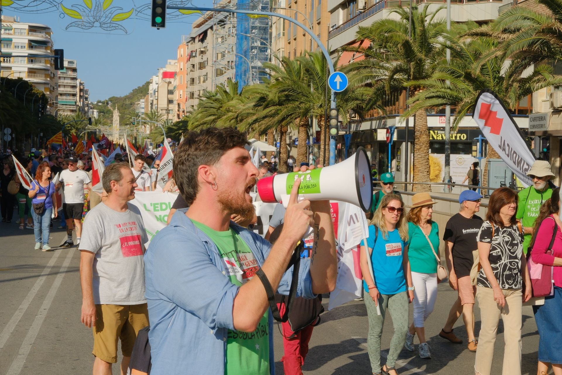 Las imágenes de la manifestación contra Mazón en Alicante