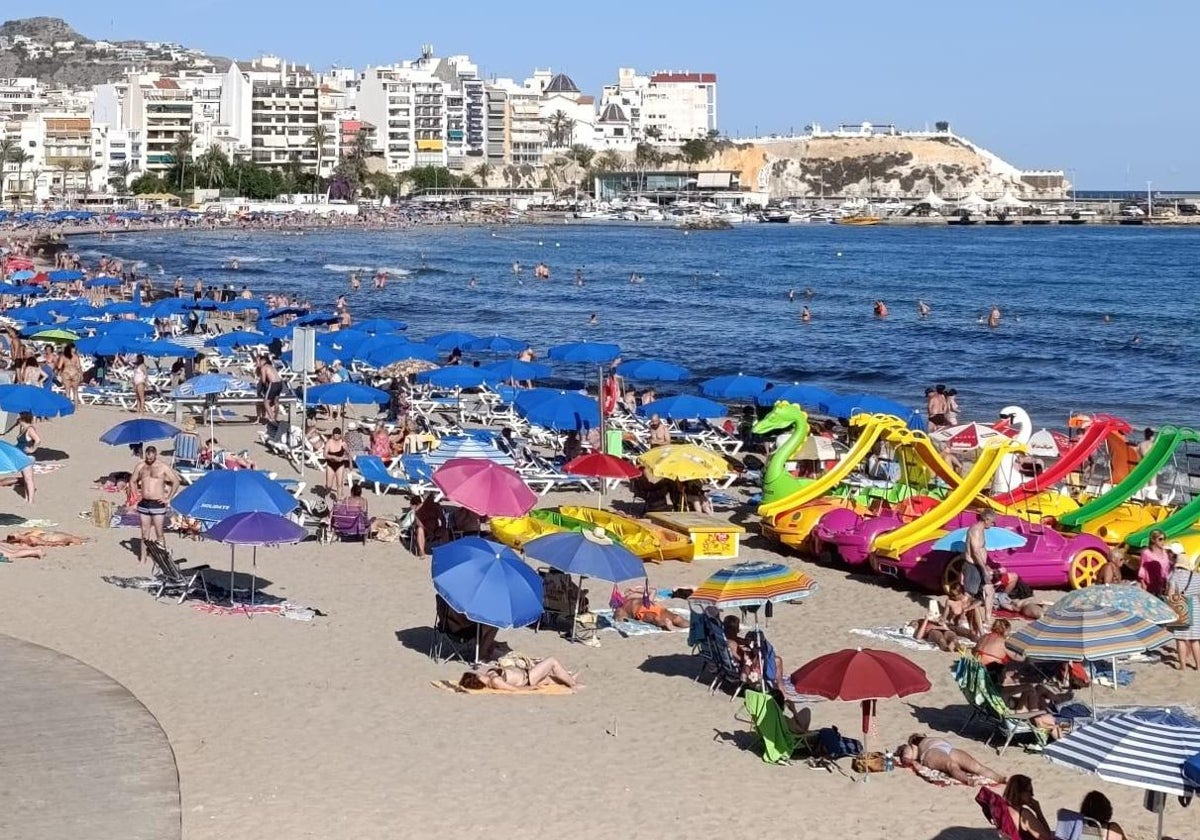 Archive image of Poniente Beach in Benidorm
