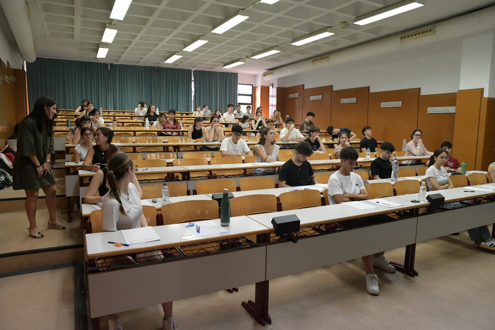Más de 8.200 jóvenes alicantinos deciden a partir de hoy su futuro en la PAU