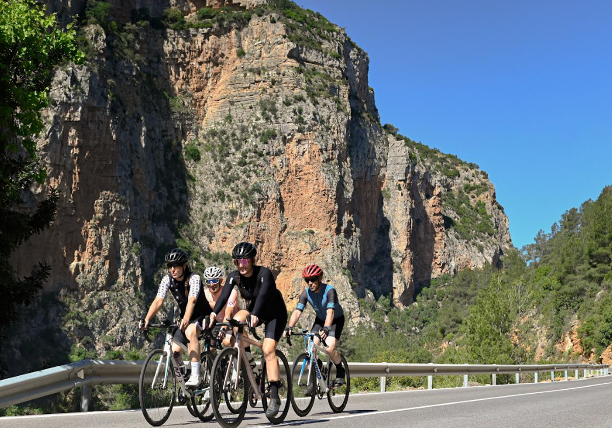 Un paraíso ciclista entre el mar y la montaña